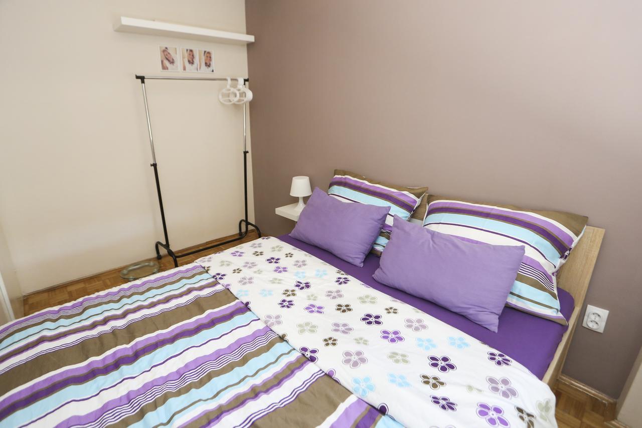 נובי סאד Modern Apartment With Free Parking מראה חיצוני תמונה