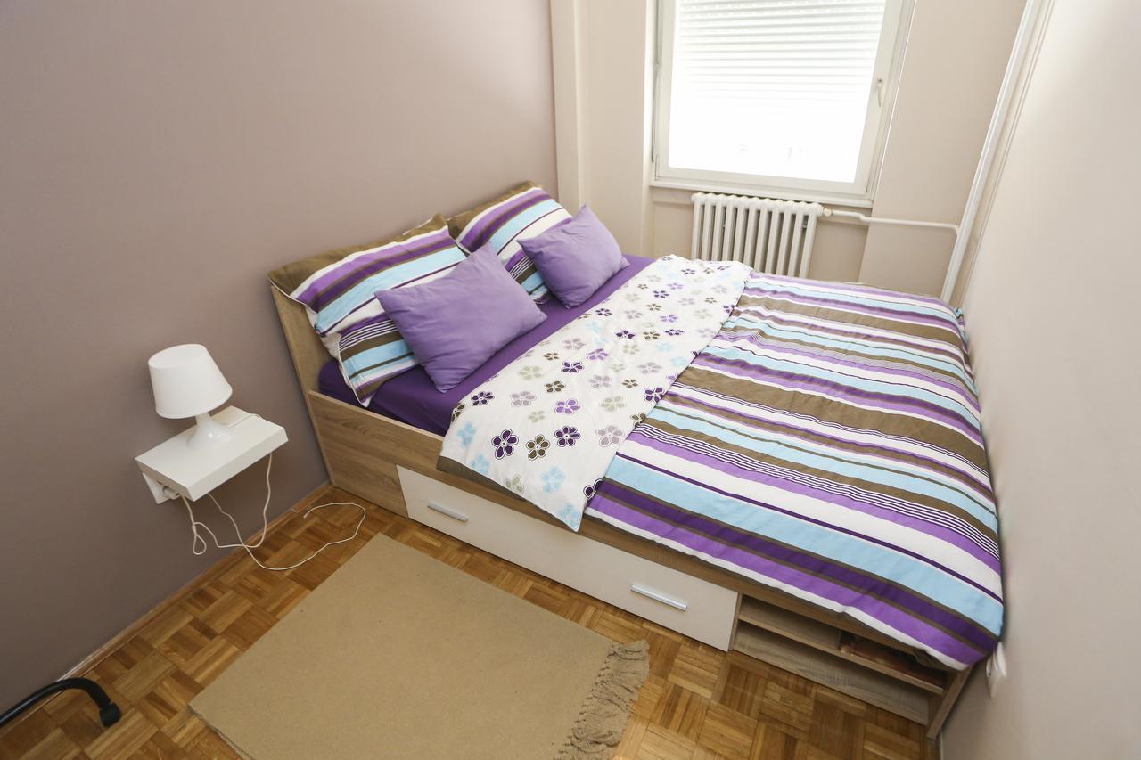 נובי סאד Modern Apartment With Free Parking מראה חיצוני תמונה